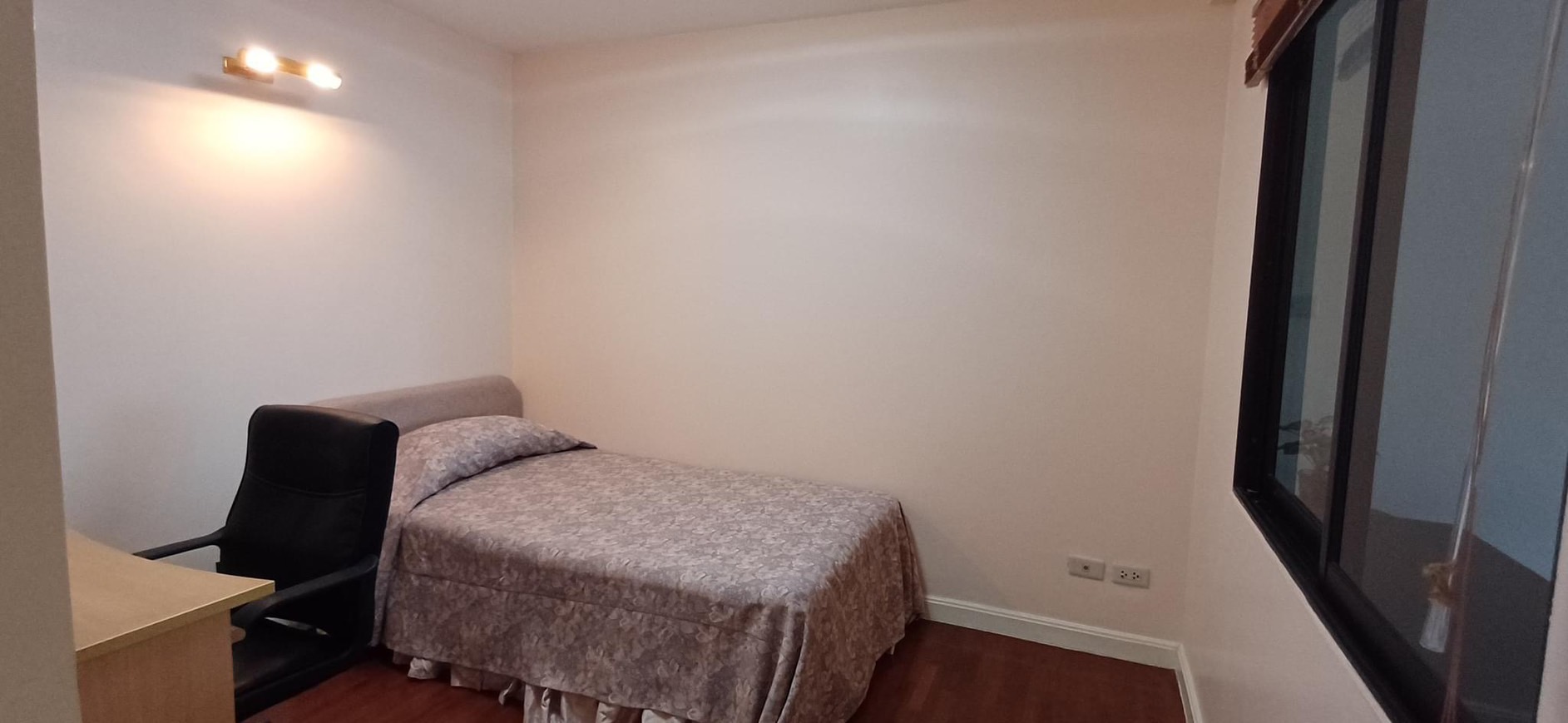 ประกาศฟรี! ซื้อ-ขาย-เช่า คอนโด บ้าน ทาวน์โฮม ที่ดิน และพื้นที่เชิงพาณิชย์ทั่วประเทศไทย ทุกทำเล ทุกงบประมาณ ไม่มีค่าใช้จ่าย ลงง่าย ขายไว เข้าถึงผู้ซื้อโดยตรง 4 176089pic3.jpg