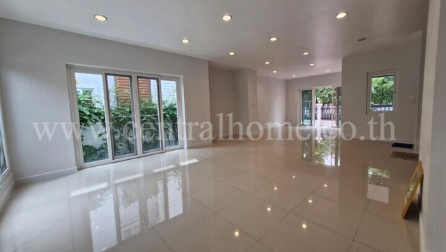 ประกาศฟรี! ซื้อ-ขาย-เช่า คอนโด บ้าน ทาวน์โฮม ที่ดิน และพื้นที่เชิงพาณิชย์ทั่วประเทศไทย ทุกทำเล ทุกงบประมาณ ไม่มีค่าใช้จ่าย ลงง่าย ขายไว เข้าถึงผู้ซื้อโดยตรง 3 276593pic2.jpg