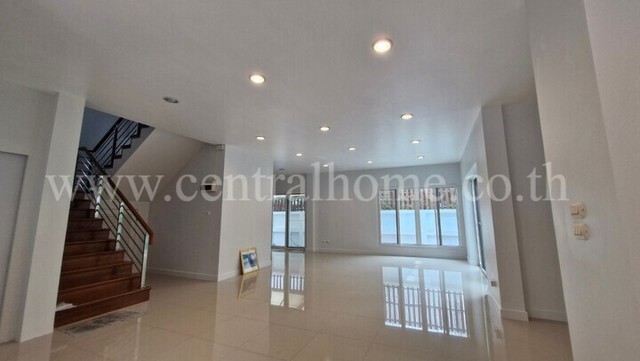 ประกาศฟรี! ซื้อ-ขาย-เช่า คอนโด บ้าน ทาวน์โฮม ที่ดิน และพื้นที่เชิงพาณิชย์ทั่วประเทศไทย ทุกทำเล ทุกงบประมาณ ไม่มีค่าใช้จ่าย ลงง่าย ขายไว เข้าถึงผู้ซื้อโดยตรง 4 276593pic3.jpg