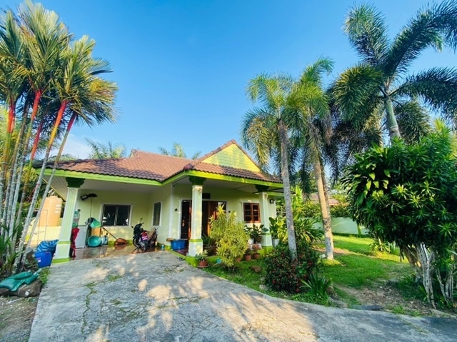 ประกาศฟรี! ซื้อ-ขาย-เช่า คอนโด บ้าน ทาวน์โฮม ที่ดิน และพื้นที่เชิงพาณิชย์ทั่วประเทศไทย ทุกทำเล ทุกงบประมาณ ไม่มีค่าใช้จ่าย ลงง่าย ขายไว เข้าถึงผู้ซื้อโดยตรง 4 23991pic3.jpg