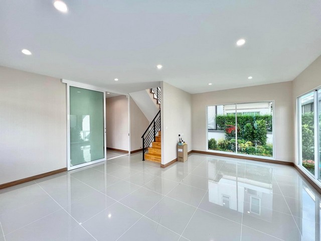 ประกาศฟรี! ซื้อ-ขาย-เช่า คอนโด บ้าน ทาวน์โฮม ที่ดิน และพื้นที่เชิงพาณิชย์ทั่วประเทศไทย ทุกทำเล ทุกงบประมาณ ไม่มีค่าใช้จ่าย ลงง่าย ขายไว เข้าถึงผู้ซื้อโดยตรง 5 479724pic4.jpg