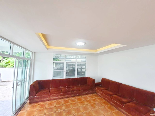 ประกาศฟรี! ซื้อ-ขาย-เช่า คอนโด บ้าน ทาวน์โฮม ที่ดิน และพื้นที่เชิงพาณิชย์ทั่วประเทศไทย ทุกทำเล ทุกงบประมาณ ไม่มีค่าใช้จ่าย ลงง่าย ขายไว เข้าถึงผู้ซื้อโดยตรง 5 177026pic4.jpg