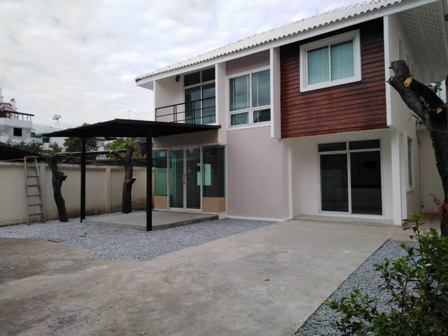 ประกาศฟรี! ซื้อ-ขาย-เช่า คอนโด บ้าน ทาวน์โฮม ที่ดิน และพื้นที่เชิงพาณิชย์ทั่วประเทศไทย ทุกทำเล ทุกงบประมาณ ไม่มีค่าใช้จ่าย ลงง่าย ขายไว เข้าถึงผู้ซื้อโดยตรง 3 479721pic2.jpg