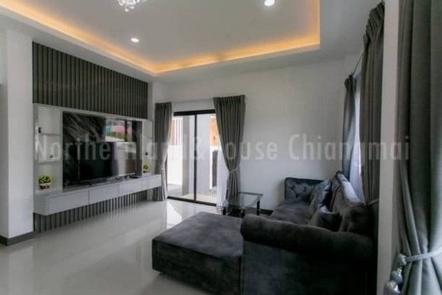 ประกาศฟรี! ซื้อ-ขาย-เช่า คอนโด บ้าน ทาวน์โฮม ที่ดิน และพื้นที่เชิงพาณิชย์ทั่วประเทศไทย ทุกทำเล ทุกงบประมาณ ไม่มีค่าใช้จ่าย ลงง่าย ขายไว เข้าถึงผู้ซื้อโดยตรง 4 178078pic3.jpg