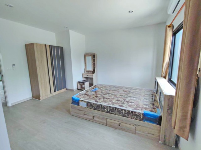 ประกาศฟรี! ซื้อ-ขาย-เช่า คอนโด บ้าน ทาวน์โฮม ที่ดิน และพื้นที่เชิงพาณิชย์ทั่วประเทศไทย ทุกทำเล ทุกงบประมาณ ไม่มีค่าใช้จ่าย ลงง่าย ขายไว เข้าถึงผู้ซื้อโดยตรง 3 178036pic2.jpg