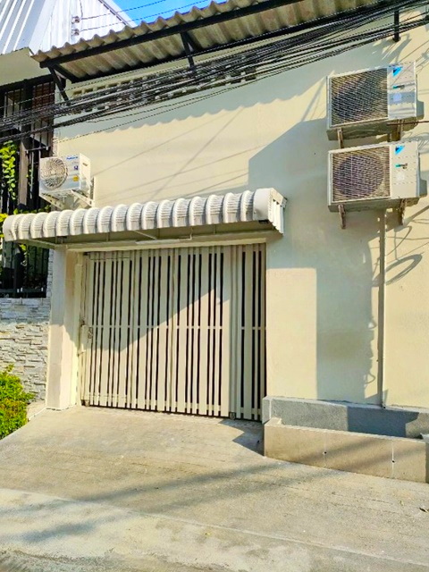 ประกาศฟรี! ซื้อ-ขาย-เช่า คอนโด บ้าน ทาวน์โฮม ที่ดิน และพื้นที่เชิงพาณิชย์ทั่วประเทศไทย ทุกทำเล ทุกงบประมาณ ไม่มีค่าใช้จ่าย ลงง่าย ขายไว เข้าถึงผู้ซื้อโดยตรง 2 177742pic1.jpg