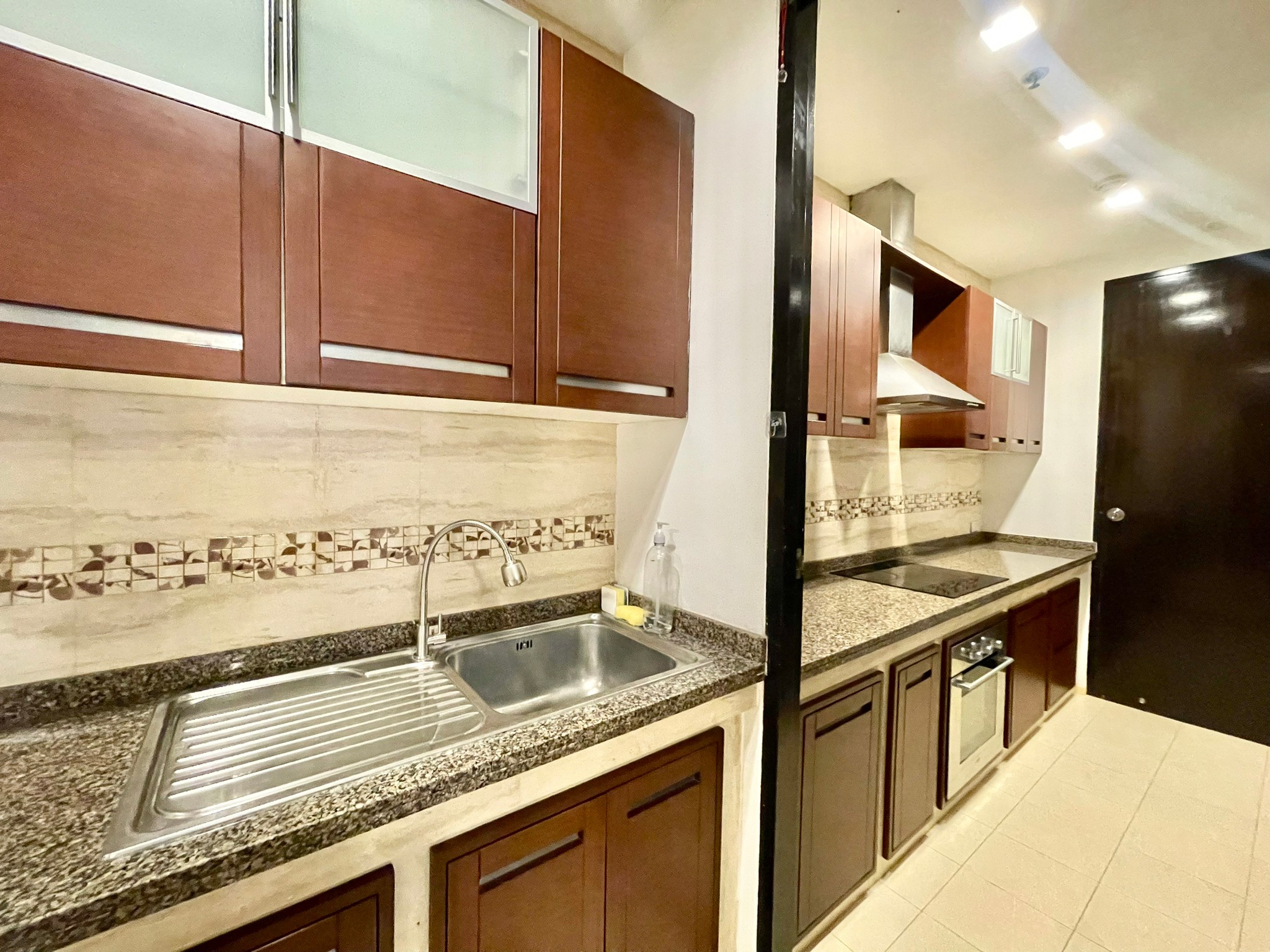 ประกาศฟรี! ซื้อ-ขาย-เช่า คอนโด บ้าน ทาวน์โฮม ที่ดิน และพื้นที่เชิงพาณิชย์ทั่วประเทศไทย ทุกทำเล ทุกงบประมาณ ไม่มีค่าใช้จ่าย ลงง่าย ขายไว เข้าถึงผู้ซื้อโดยตรง 3 242D30D0-B690-41D1-8C2A-012393DE1200.jpg