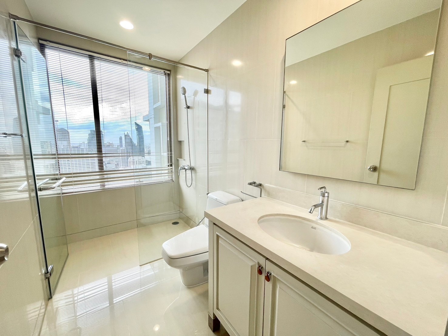 ประกาศฟรี! ซื้อ-ขาย-เช่า คอนโด บ้าน ทาวน์โฮม ที่ดิน และพื้นที่เชิงพาณิชย์ทั่วประเทศไทย ทุกทำเล ทุกงบประมาณ ไม่มีค่าใช้จ่าย ลงง่าย ขายไว เข้าถึงผู้ซื้อโดยตรง 4 6D65EB04-9CBA-4C21-B8D6-36CAA79BE70B.jpg