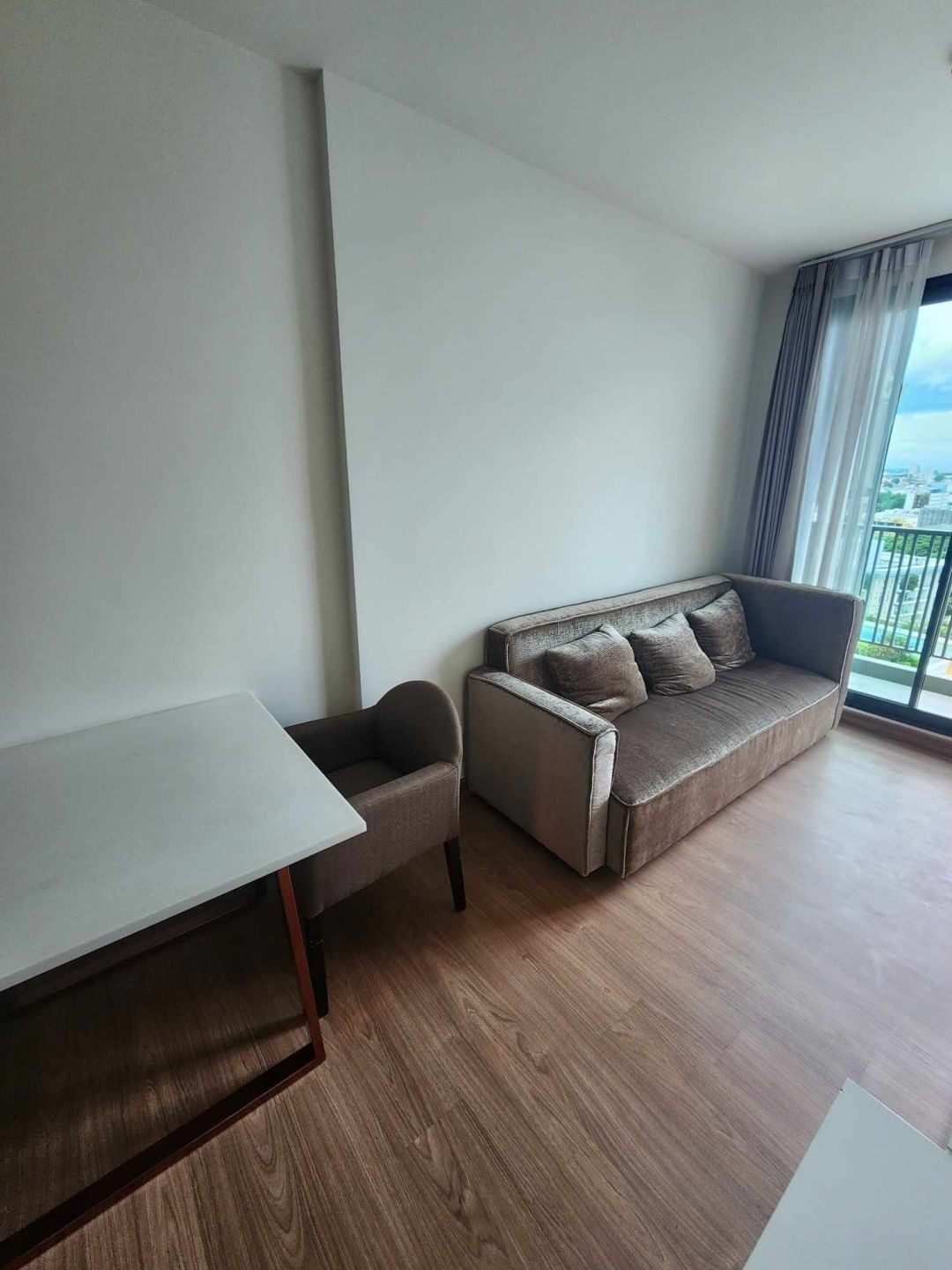 ประกาศฟรี! ซื้อ-ขาย-เช่า คอนโด บ้าน ทาวน์โฮม ที่ดิน และพื้นที่เชิงพาณิชย์ทั่วประเทศไทย ทุกทำเล ทุกงบประมาณ ไม่มีค่าใช้จ่าย ลงง่าย ขายไว เข้าถึงผู้ซื้อโดยตรง 2 178426pic1.jpg