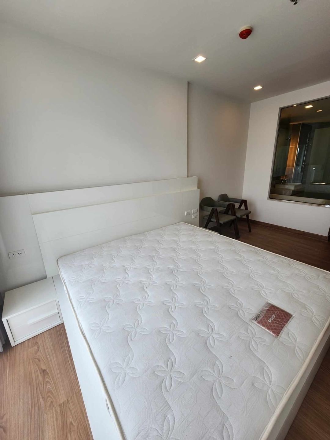 ประกาศฟรี! ซื้อ-ขาย-เช่า คอนโด บ้าน ทาวน์โฮม ที่ดิน และพื้นที่เชิงพาณิชย์ทั่วประเทศไทย ทุกทำเล ทุกงบประมาณ ไม่มีค่าใช้จ่าย ลงง่าย ขายไว เข้าถึงผู้ซื้อโดยตรง 4 178426pic3.jpg