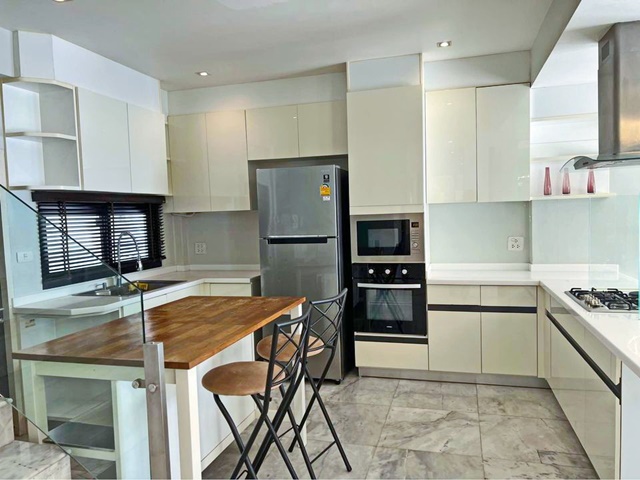 ประกาศฟรี! ซื้อ-ขาย-เช่า คอนโด บ้าน ทาวน์โฮม ที่ดิน และพื้นที่เชิงพาณิชย์ทั่วประเทศไทย ทุกทำเล ทุกงบประมาณ ไม่มีค่าใช้จ่าย ลงง่าย ขายไว เข้าถึงผู้ซื้อโดยตรง 4 178490pic3.jpg