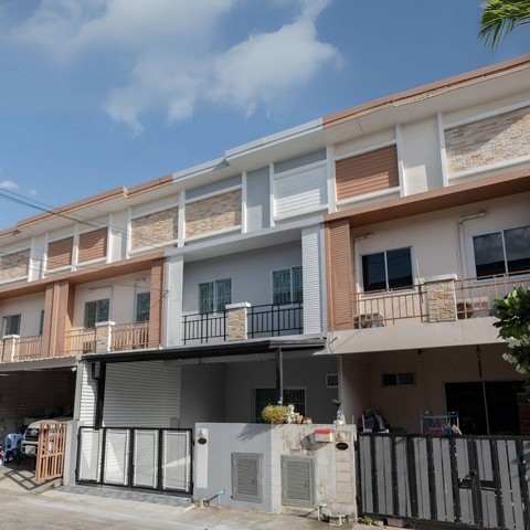 ประกาศฟรี! ซื้อ-ขาย-เช่า คอนโด บ้าน ทาวน์โฮม ที่ดิน และพื้นที่เชิงพาณิชย์ทั่วประเทศไทย ทุกทำเล ทุกงบประมาณ ไม่มีค่าใช้จ่าย ลงง่าย ขายไว เข้าถึงผู้ซื้อโดยตรง 2 469459pic1.jpg