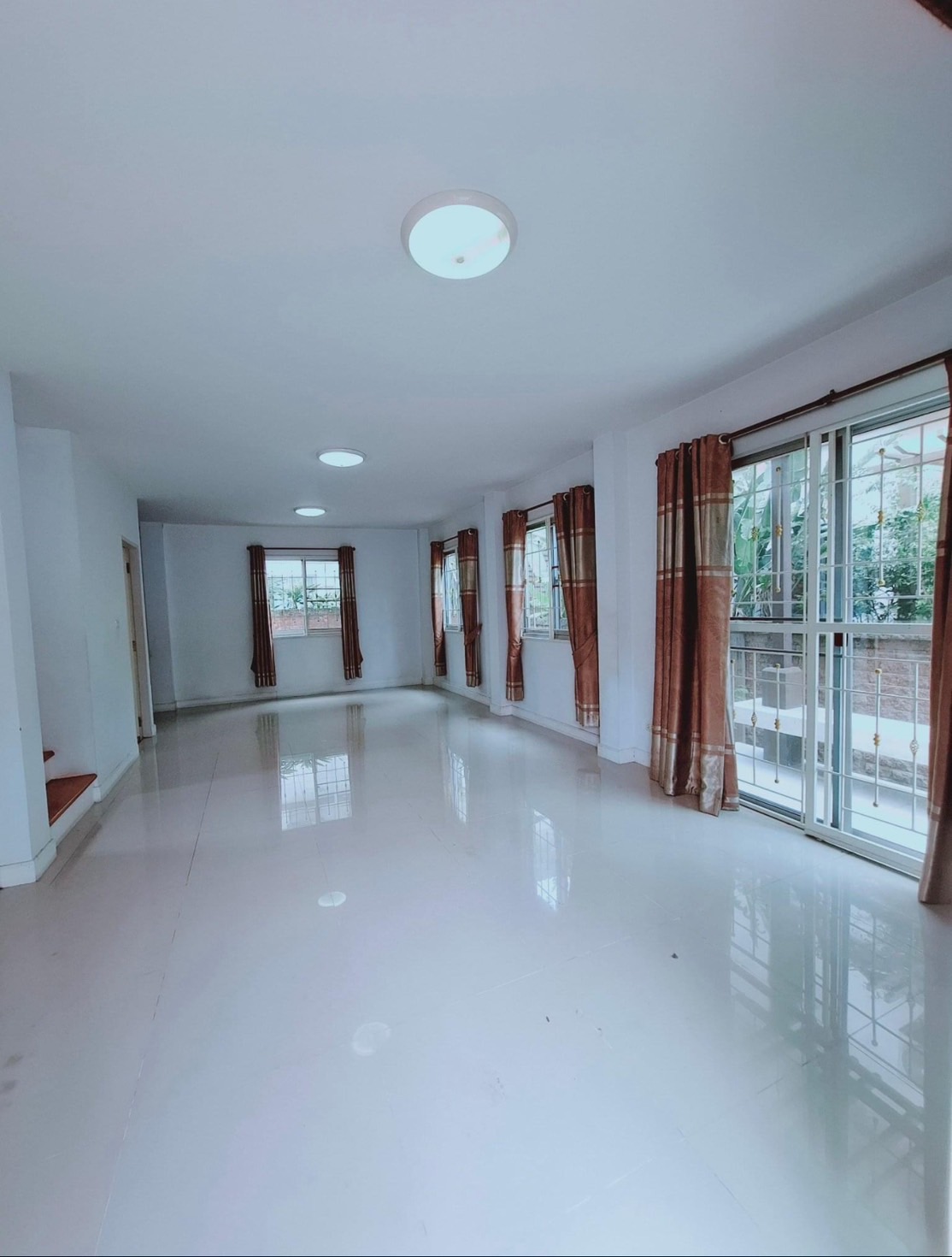 ประกาศฟรี! ซื้อ-ขาย-เช่า คอนโด บ้าน ทาวน์โฮม ที่ดิน และพื้นที่เชิงพาณิชย์ทั่วประเทศไทย ทุกทำเล ทุกงบประมาณ ไม่มีค่าใช้จ่าย ลงง่าย ขายไว เข้าถึงผู้ซื้อโดยตรง 2 178545pic1.jpg