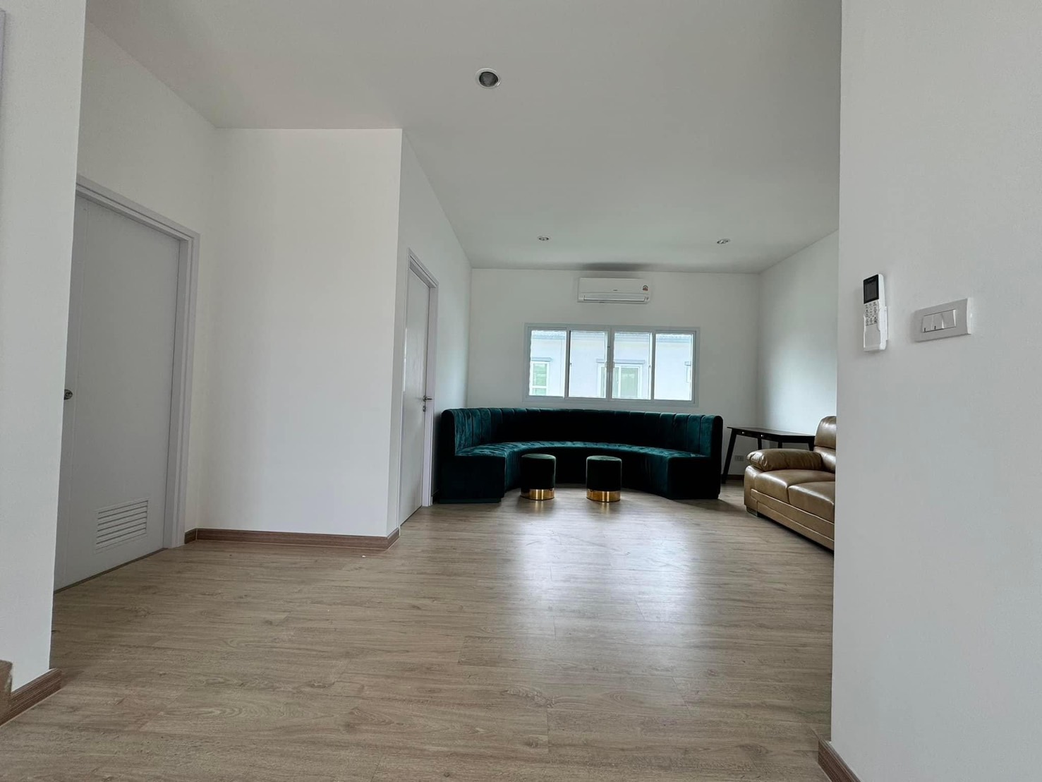 ประกาศฟรี! ซื้อ-ขาย-เช่า คอนโด บ้าน ทาวน์โฮม ที่ดิน และพื้นที่เชิงพาณิชย์ทั่วประเทศไทย ทุกทำเล ทุกงบประมาณ ไม่มีค่าใช้จ่าย ลงง่าย ขายไว เข้าถึงผู้ซื้อโดยตรง 2 178541pic1.jpg