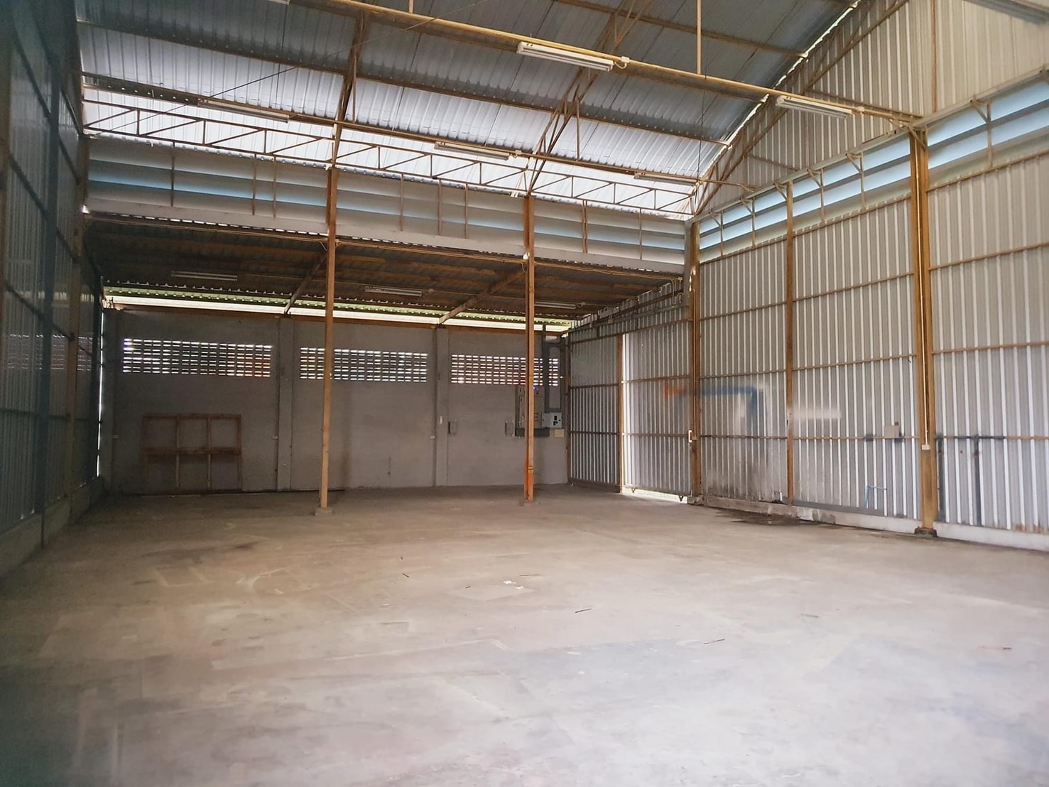 ประกาศฟรี! ซื้อ-ขาย-เช่า คอนโด บ้าน ทาวน์โฮม ที่ดิน และพื้นที่เชิงพาณิชย์ทั่วประเทศไทย ทุกทำเล ทุกงบประมาณ ไม่มีค่าใช้จ่าย ลงง่าย ขายไว เข้าถึงผู้ซื้อโดยตรง 2 177339pic1.jpg