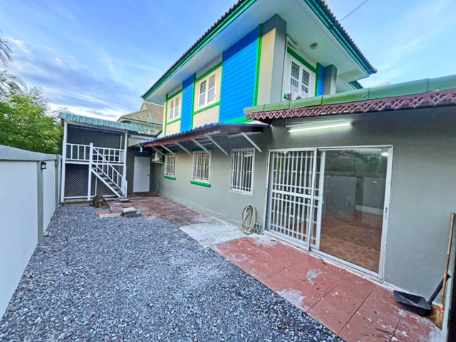 ประกาศฟรี! ซื้อ-ขาย-เช่า คอนโด บ้าน ทาวน์โฮม ที่ดิน และพื้นที่เชิงพาณิชย์ทั่วประเทศไทย ทุกทำเล ทุกงบประมาณ ไม่มีค่าใช้จ่าย ลงง่าย ขายไว เข้าถึงผู้ซื้อโดยตรง 5 178576pic4.jpg