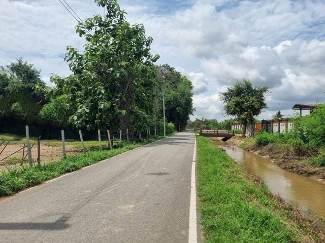 ประกาศฟรี! ซื้อ-ขาย-เช่า คอนโด บ้าน ทาวน์โฮม ที่ดิน และพื้นที่เชิงพาณิชย์ทั่วประเทศไทย ทุกทำเล ทุกงบประมาณ ไม่มีค่าใช้จ่าย ลงง่าย ขายไว เข้าถึงผู้ซื้อโดยตรง 2 178632pic1.jpg