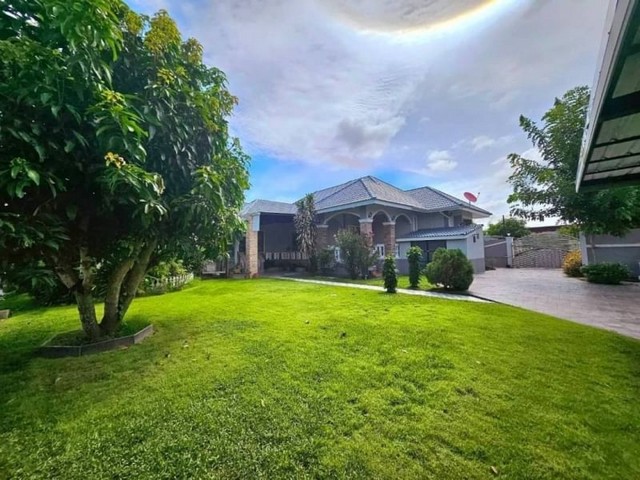 ประกาศฟรี! ซื้อ-ขาย-เช่า คอนโด บ้าน ทาวน์โฮม ที่ดิน และพื้นที่เชิงพาณิชย์ทั่วประเทศไทย ทุกทำเล ทุกงบประมาณ ไม่มีค่าใช้จ่าย ลงง่าย ขายไว เข้าถึงผู้ซื้อโดยตรง 3 178624pic2.jpg