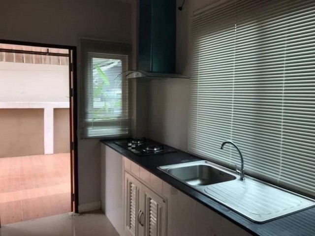 ประกาศฟรี! ซื้อ-ขาย-เช่า คอนโด บ้าน ทาวน์โฮม ที่ดิน และพื้นที่เชิงพาณิชย์ทั่วประเทศไทย ทุกทำเล ทุกงบประมาณ ไม่มีค่าใช้จ่าย ลงง่าย ขายไว เข้าถึงผู้ซื้อโดยตรง 5 178621pic4.jpg