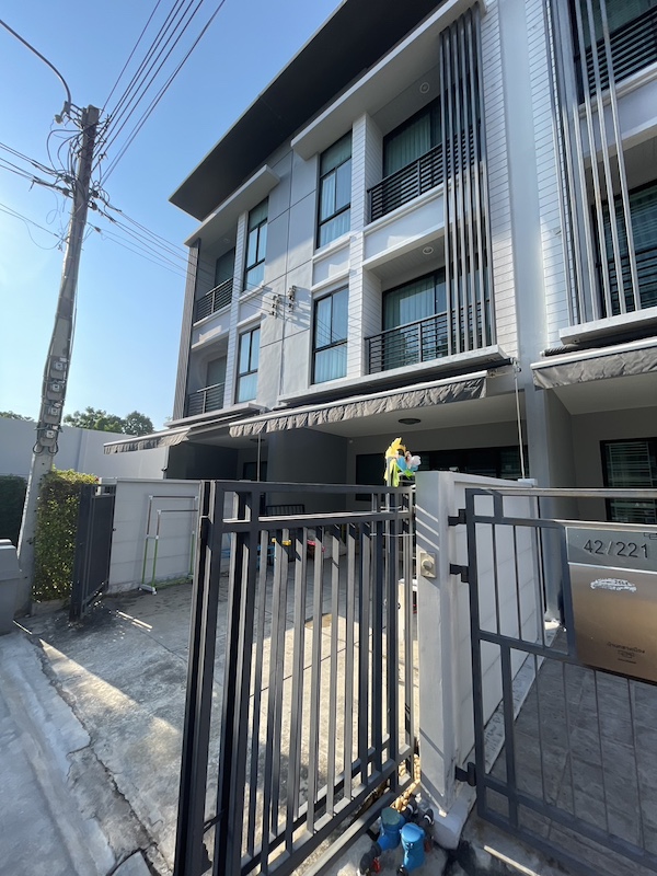 ประกาศฟรี! ซื้อ-ขาย-เช่า คอนโด บ้าน ทาวน์โฮม ที่ดิน และพื้นที่เชิงพาณิชย์ทั่วประเทศไทย ทุกทำเล ทุกงบประมาณ ไม่มีค่าใช้จ่าย ลงง่าย ขายไว เข้าถึงผู้ซื้อโดยตรง 2 480307pic1.jpg