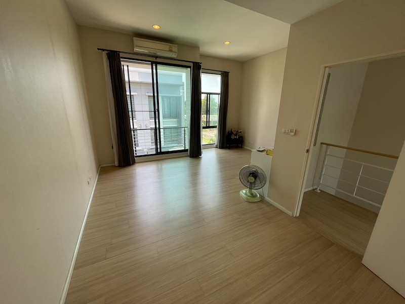 ประกาศฟรี! ซื้อ-ขาย-เช่า คอนโด บ้าน ทาวน์โฮม ที่ดิน และพื้นที่เชิงพาณิชย์ทั่วประเทศไทย ทุกทำเล ทุกงบประมาณ ไม่มีค่าใช้จ่าย ลงง่าย ขายไว เข้าถึงผู้ซื้อโดยตรง 4 480307pic3.jpg