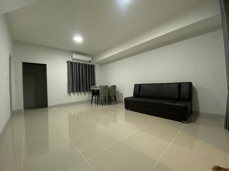 ประกาศฟรี! ซื้อ-ขาย-เช่า คอนโด บ้าน ทาวน์โฮม ที่ดิน และพื้นที่เชิงพาณิชย์ทั่วประเทศไทย ทุกทำเล ทุกงบประมาณ ไม่มีค่าใช้จ่าย ลงง่าย ขายไว เข้าถึงผู้ซื้อโดยตรง 4 480442pic3.jpg