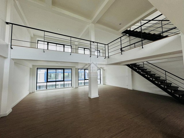 ประกาศฟรี! ซื้อ-ขาย-เช่า คอนโด บ้าน ทาวน์โฮม ที่ดิน และพื้นที่เชิงพาณิชย์ทั่วประเทศไทย ทุกทำเล ทุกงบประมาณ ไม่มีค่าใช้จ่าย ลงง่าย ขายไว เข้าถึงผู้ซื้อโดยตรง 3 480605pic2.jpg