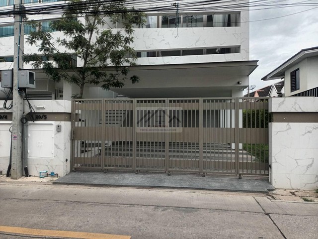 ประกาศฟรี! ซื้อ-ขาย-เช่า คอนโด บ้าน ทาวน์โฮม ที่ดิน และพื้นที่เชิงพาณิชย์ทั่วประเทศไทย ทุกทำเล ทุกงบประมาณ ไม่มีค่าใช้จ่าย ลงง่าย ขายไว เข้าถึงผู้ซื้อโดยตรง 3 480584pic2.jpg