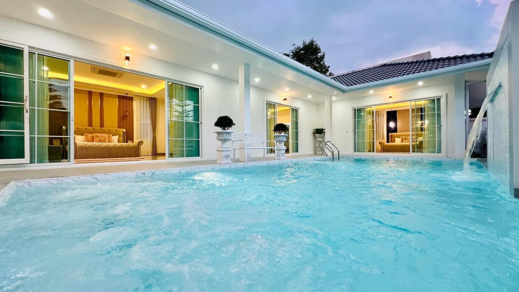 ประกาศฟรี! ซื้อ-ขาย-เช่า คอนโด บ้าน ทาวน์โฮม ที่ดิน และพื้นที่เชิงพาณิชย์ทั่วประเทศไทย ทุกทำเล ทุกงบประมาณ ไม่มีค่าใช้จ่าย ลงง่าย ขายไว เข้าถึงผู้ซื้อโดยตรง 5 179189pic4.jpg