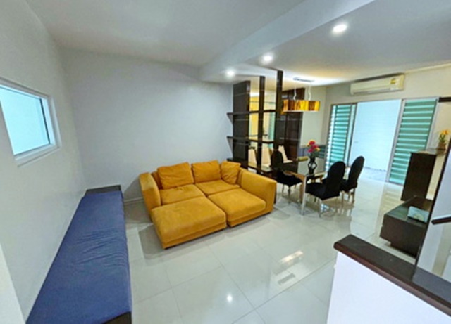 ประกาศฟรี! ซื้อ-ขาย-เช่า คอนโด บ้าน ทาวน์โฮม ที่ดิน และพื้นที่เชิงพาณิชย์ทั่วประเทศไทย ทุกทำเล ทุกงบประมาณ ไม่มีค่าใช้จ่าย ลงง่าย ขายไว เข้าถึงผู้ซื้อโดยตรง 5 179180pic4.jpg