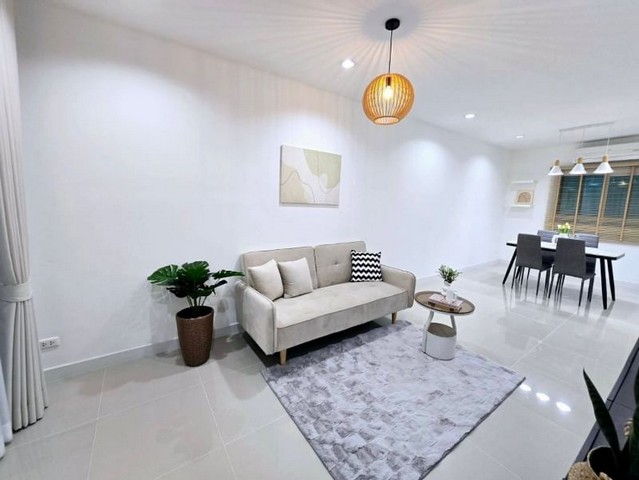 ประกาศฟรี! ซื้อ-ขาย-เช่า คอนโด บ้าน ทาวน์โฮม ที่ดิน และพื้นที่เชิงพาณิชย์ทั่วประเทศไทย ทุกทำเล ทุกงบประมาณ ไม่มีค่าใช้จ่าย ลงง่าย ขายไว เข้าถึงผู้ซื้อโดยตรง 4 179527pic3.jpg