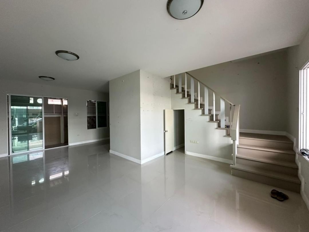 ประกาศฟรี! ซื้อ-ขาย-เช่า คอนโด บ้าน ทาวน์โฮม ที่ดิน และพื้นที่เชิงพาณิชย์ทั่วประเทศไทย ทุกทำเล ทุกงบประมาณ ไม่มีค่าใช้จ่าย ลงง่าย ขายไว เข้าถึงผู้ซื้อโดยตรง 3 179557pic2.jpg