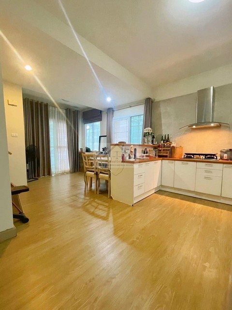 ประกาศฟรี! ซื้อ-ขาย-เช่า คอนโด บ้าน ทาวน์โฮม ที่ดิน และพื้นที่เชิงพาณิชย์ทั่วประเทศไทย ทุกทำเล ทุกงบประมาณ ไม่มีค่าใช้จ่าย ลงง่าย ขายไว เข้าถึงผู้ซื้อโดยตรง 4 480710pic3.jpg