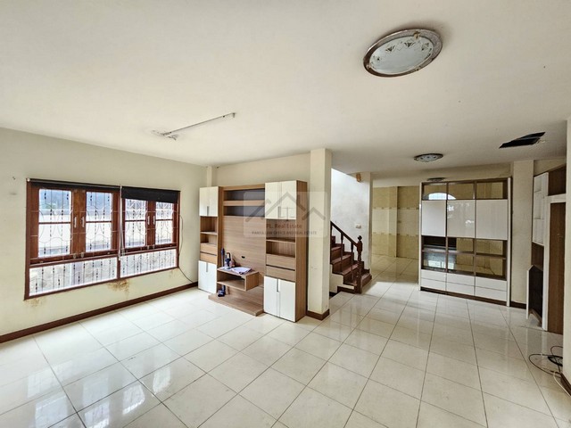 ประกาศฟรี! ซื้อ-ขาย-เช่า คอนโด บ้าน ทาวน์โฮม ที่ดิน และพื้นที่เชิงพาณิชย์ทั่วประเทศไทย ทุกทำเล ทุกงบประมาณ ไม่มีค่าใช้จ่าย ลงง่าย ขายไว เข้าถึงผู้ซื้อโดยตรง 5 480678pic4.jpg