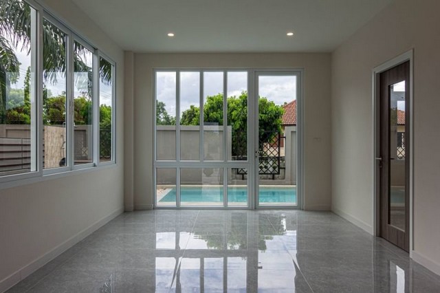 ประกาศฟรี! ซื้อ-ขาย-เช่า คอนโด บ้าน ทาวน์โฮม ที่ดิน และพื้นที่เชิงพาณิชย์ทั่วประเทศไทย ทุกทำเล ทุกงบประมาณ ไม่มีค่าใช้จ่าย ลงง่าย ขายไว เข้าถึงผู้ซื้อโดยตรง 5 179592pic4.jpg