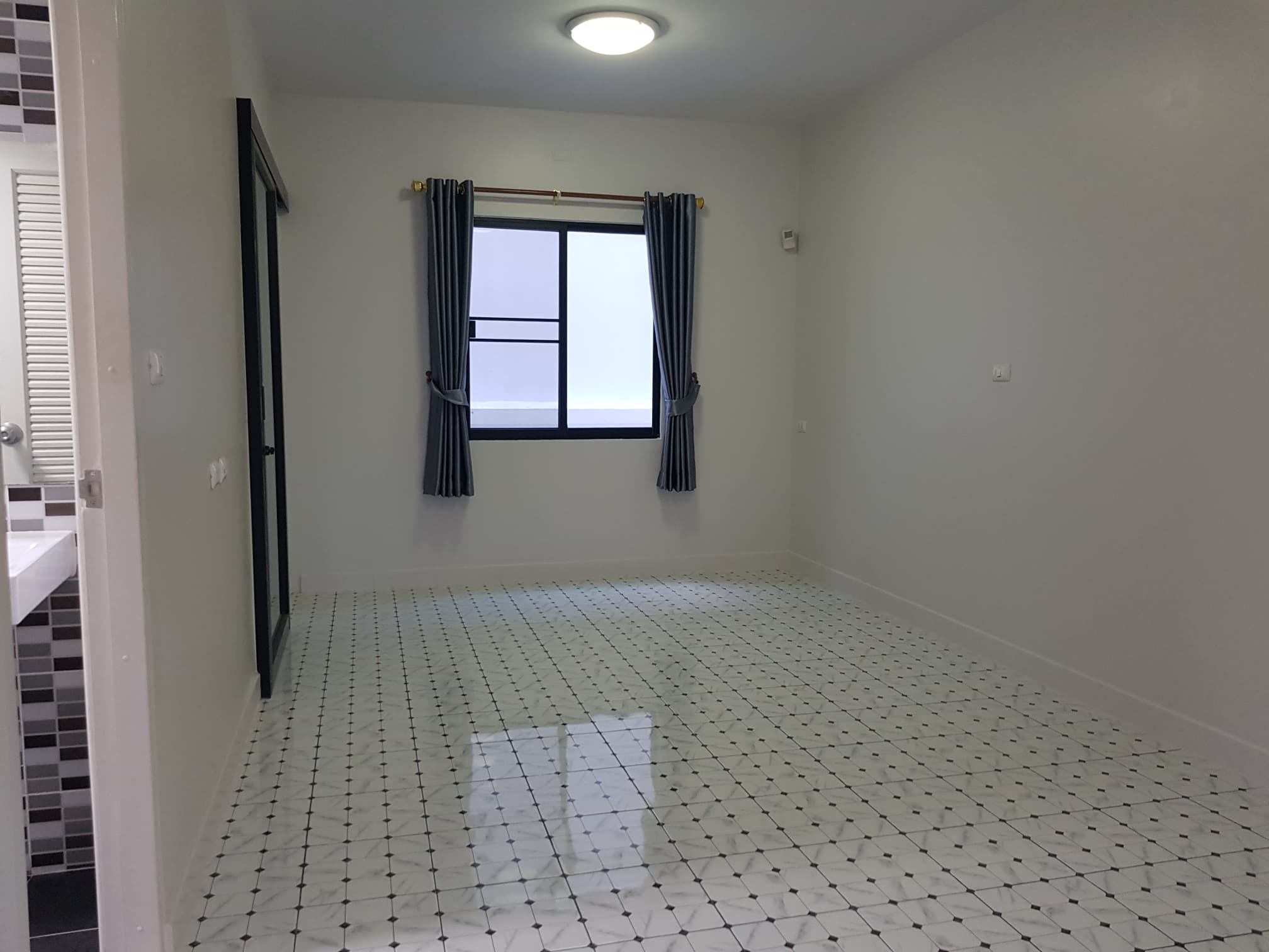 ประกาศฟรี! ซื้อ-ขาย-เช่า คอนโด บ้าน ทาวน์โฮม ที่ดิน และพื้นที่เชิงพาณิชย์ทั่วประเทศไทย ทุกทำเล ทุกงบประมาณ ไม่มีค่าใช้จ่าย ลงง่าย ขายไว เข้าถึงผู้ซื้อโดยตรง 3 474056pic2.jpg