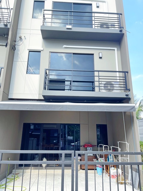 ประกาศฟรี! ซื้อ-ขาย-เช่า คอนโด บ้าน ทาวน์โฮม ที่ดิน และพื้นที่เชิงพาณิชย์ทั่วประเทศไทย ทุกทำเล ทุกงบประมาณ ไม่มีค่าใช้จ่าย ลงง่าย ขายไว เข้าถึงผู้ซื้อโดยตรง 2 179600pic1.jpg