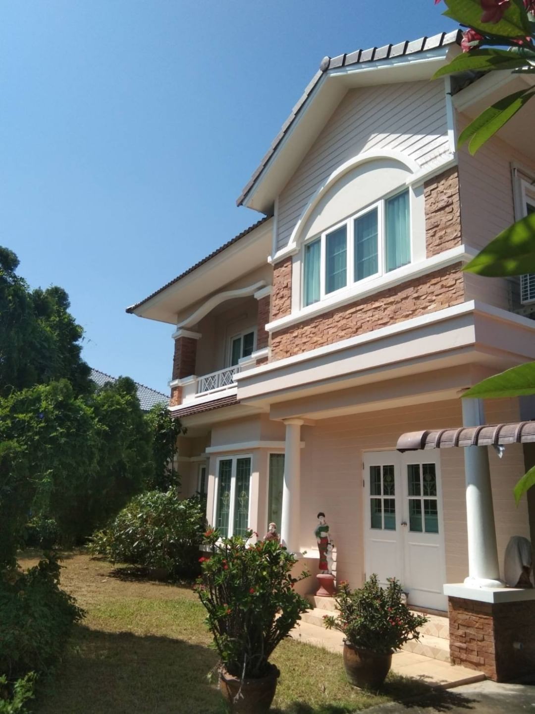 ประกาศฟรี! ซื้อ-ขาย-เช่า คอนโด บ้าน ทาวน์โฮม ที่ดิน และพื้นที่เชิงพาณิชย์ทั่วประเทศไทย ทุกทำเล ทุกงบประมาณ ไม่มีค่าใช้จ่าย ลงง่าย ขายไว เข้าถึงผู้ซื้อโดยตรง 3 179725pic2.jpg