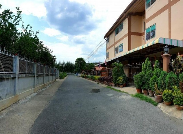 ประกาศฟรี! ซื้อ-ขาย-เช่า คอนโด บ้าน ทาวน์โฮม ที่ดิน และพื้นที่เชิงพาณิชย์ทั่วประเทศไทย ทุกทำเล ทุกงบประมาณ ไม่มีค่าใช้จ่าย ลงง่าย ขายไว เข้าถึงผู้ซื้อโดยตรง 3 179812pic2.jpg