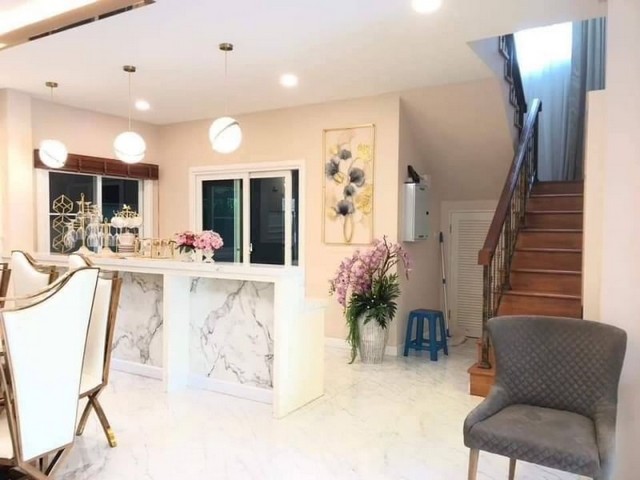 ประกาศฟรี! ซื้อ-ขาย-เช่า คอนโด บ้าน ทาวน์โฮม ที่ดิน และพื้นที่เชิงพาณิชย์ทั่วประเทศไทย ทุกทำเล ทุกงบประมาณ ไม่มีค่าใช้จ่าย ลงง่าย ขายไว เข้าถึงผู้ซื้อโดยตรง 4 179794pic3.jpg