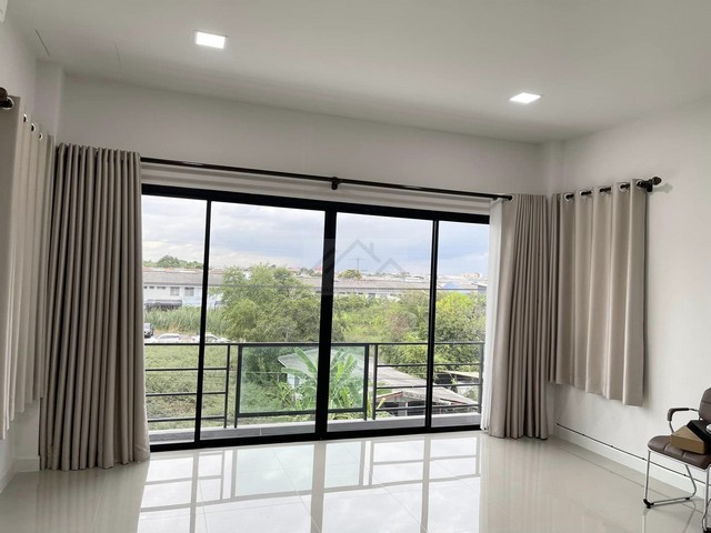 ประกาศฟรี! ซื้อ-ขาย-เช่า คอนโด บ้าน ทาวน์โฮม ที่ดิน และพื้นที่เชิงพาณิชย์ทั่วประเทศไทย ทุกทำเล ทุกงบประมาณ ไม่มีค่าใช้จ่าย ลงง่าย ขายไว เข้าถึงผู้ซื้อโดยตรง 3 480914pic2.jpg