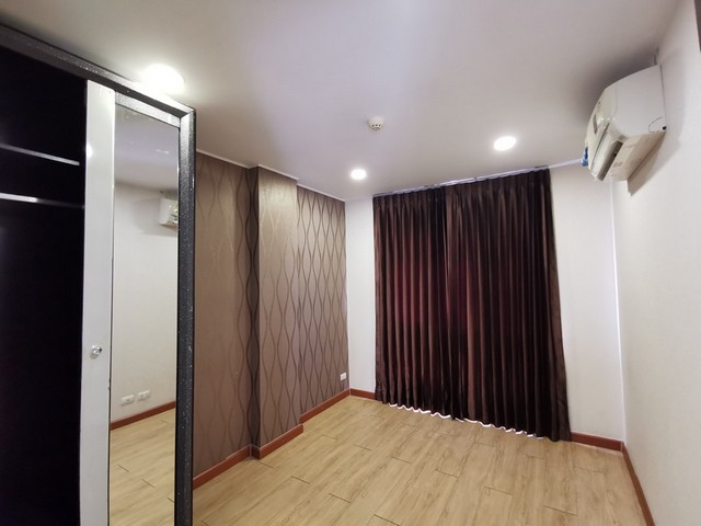 ประกาศฟรี! ซื้อ-ขาย-เช่า คอนโด บ้าน ทาวน์โฮม ที่ดิน และพื้นที่เชิงพาณิชย์ทั่วประเทศไทย ทุกทำเล ทุกงบประมาณ ไม่มีค่าใช้จ่าย ลงง่าย ขายไว เข้าถึงผู้ซื้อโดยตรง 2 178702pic1.jpg