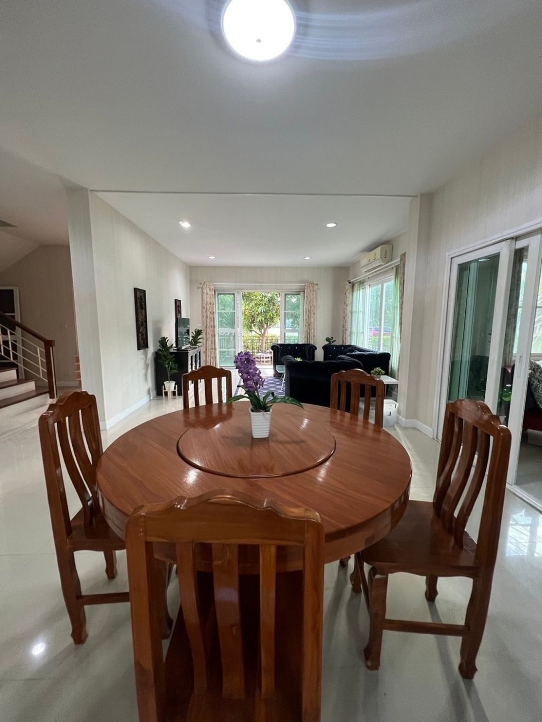 ประกาศฟรี! ซื้อ-ขาย-เช่า คอนโด บ้าน ทาวน์โฮม ที่ดิน และพื้นที่เชิงพาณิชย์ทั่วประเทศไทย ทุกทำเล ทุกงบประมาณ ไม่มีค่าใช้จ่าย ลงง่าย ขายไว เข้าถึงผู้ซื้อโดยตรง 4 179858pic3.jpg