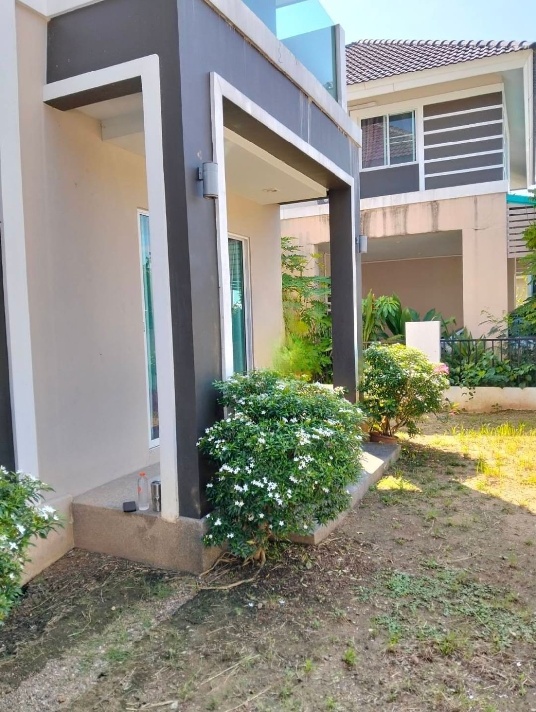 ประกาศฟรี! ซื้อ-ขาย-เช่า คอนโด บ้าน ทาวน์โฮม ที่ดิน และพื้นที่เชิงพาณิชย์ทั่วประเทศไทย ทุกทำเล ทุกงบประมาณ ไม่มีค่าใช้จ่าย ลงง่าย ขายไว เข้าถึงผู้ซื้อโดยตรง 3 179857pic2.jpg