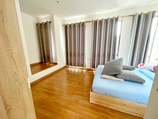 ประกาศฟรี! ซื้อ-ขาย-เช่า คอนโด บ้าน ทาวน์โฮม ที่ดิน และพื้นที่เชิงพาณิชย์ทั่วประเทศไทย ทุกทำเล ทุกงบประมาณ ไม่มีค่าใช้จ่าย ลงง่าย ขายไว เข้าถึงผู้ซื้อโดยตรง 5 179825pic4.jpg