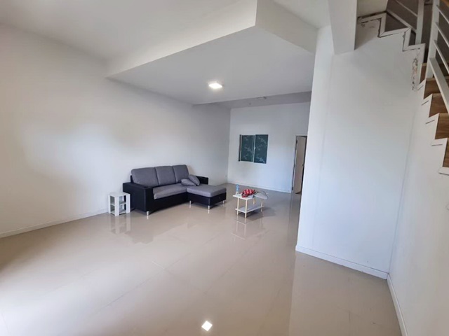 ประกาศฟรี! ซื้อ-ขาย-เช่า คอนโด บ้าน ทาวน์โฮม ที่ดิน และพื้นที่เชิงพาณิชย์ทั่วประเทศไทย ทุกทำเล ทุกงบประมาณ ไม่มีค่าใช้จ่าย ลงง่าย ขายไว เข้าถึงผู้ซื้อโดยตรง 4 180106pic3.jpg