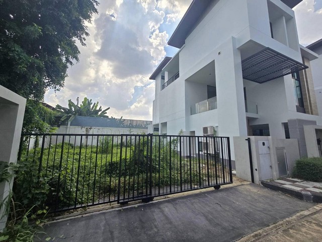 ประกาศฟรี! ซื้อ-ขาย-เช่า คอนโด บ้าน ทาวน์โฮม ที่ดิน และพื้นที่เชิงพาณิชย์ทั่วประเทศไทย ทุกทำเล ทุกงบประมาณ ไม่มีค่าใช้จ่าย ลงง่าย ขายไว เข้าถึงผู้ซื้อโดยตรง 4 481075pic3.jpg