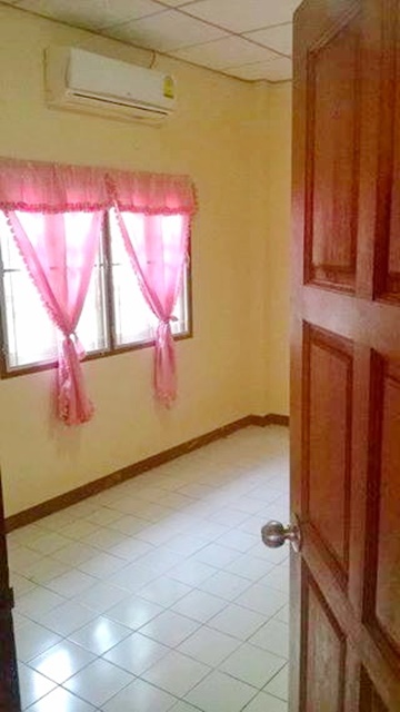 ประกาศฟรี! ซื้อ-ขาย-เช่า คอนโด บ้าน ทาวน์โฮม ที่ดิน และพื้นที่เชิงพาณิชย์ทั่วประเทศไทย ทุกทำเล ทุกงบประมาณ ไม่มีค่าใช้จ่าย ลงง่าย ขายไว เข้าถึงผู้ซื้อโดยตรง 4 180393pic3.jpg