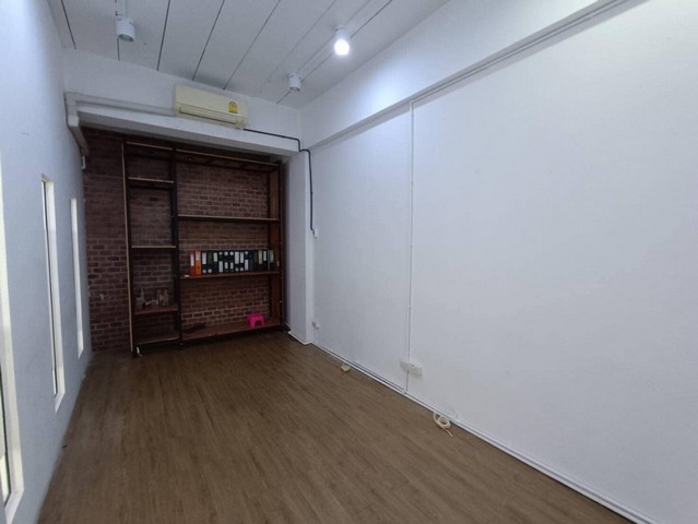 ประกาศฟรี! ซื้อ-ขาย-เช่า คอนโด บ้าน ทาวน์โฮม ที่ดิน และพื้นที่เชิงพาณิชย์ทั่วประเทศไทย ทุกทำเล ทุกงบประมาณ ไม่มีค่าใช้จ่าย ลงง่าย ขายไว เข้าถึงผู้ซื้อโดยตรง 4 481087pic3.jpg