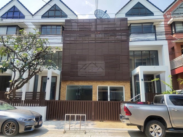 ประกาศฟรี! ซื้อ-ขาย-เช่า คอนโด บ้าน ทาวน์โฮม ที่ดิน และพื้นที่เชิงพาณิชย์ทั่วประเทศไทย ทุกทำเล ทุกงบประมาณ ไม่มีค่าใช้จ่าย ลงง่าย ขายไว เข้าถึงผู้ซื้อโดยตรง 2 481256pic1.jpg